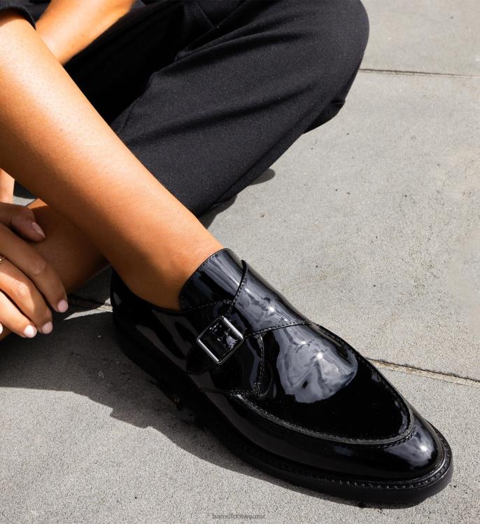 Bared Footwear mujer corona monjes planos de charol negro 4Z00484